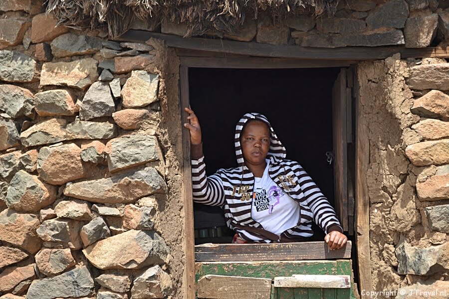 Een local uit Lesotho op de Sani Pass