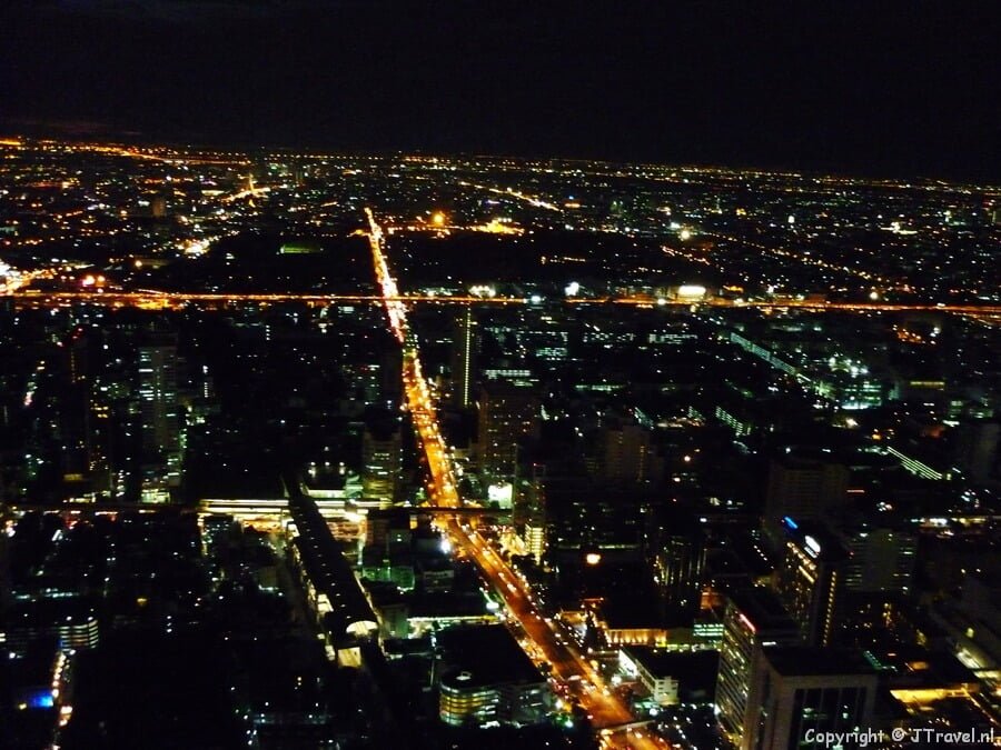 Uitzicht vanaf de Baiyoke Toren over Bangkok
