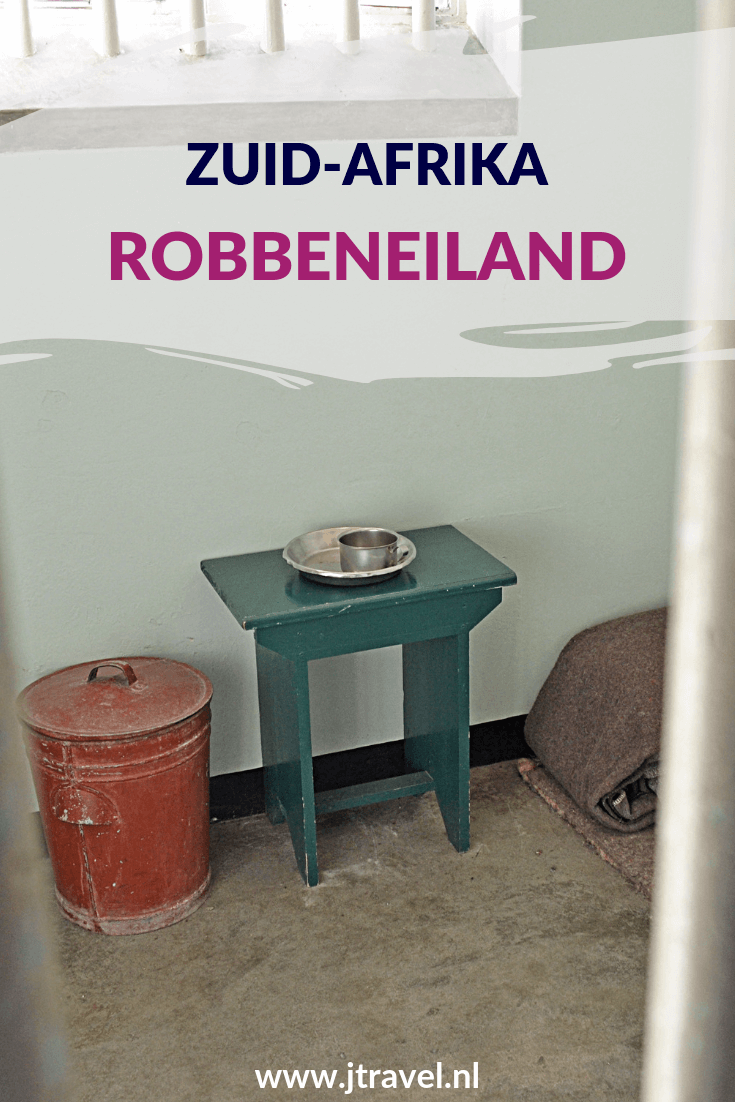 Een must do als je in Kaapstad bent is een excursie naar Robbeneiland voor de kust van Kaapstad. Het eiland dat bekend is geworden door Nelson Mandela, hij zat hier jarenlang gevangen. Tijdens een bustour bezoek je belangrijke plekken, zoals de gevangenis met de cel van Nelson Mandela. Meer lezen doe je hier. Lees je mee? #robbeneiland #kaapstad #nelsonmandela #zuidafrika #jtravel #jtravelblog Een must do als je in Kaapstad bent is een excursie naar Robbeneiland voor de kust van Kaapstad. Het eiland dat bekend is geworden door Nelson Mandela, hij zat hier jarenlang gevangen. Tijdens een bustour bezoek je belangrijke plekken, zoals de gevangenis met de cel van Nelson Mandela. Meer lezen doe je hier. Lees je mee? #robbeneiland #kaapstad #nelsonmandela #zuidafrika #jtravel #jtravelblog