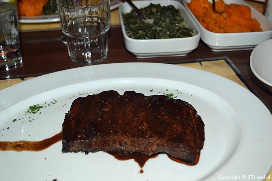 Diner in grillrestaurant Nelson's Eye in Kaapstad