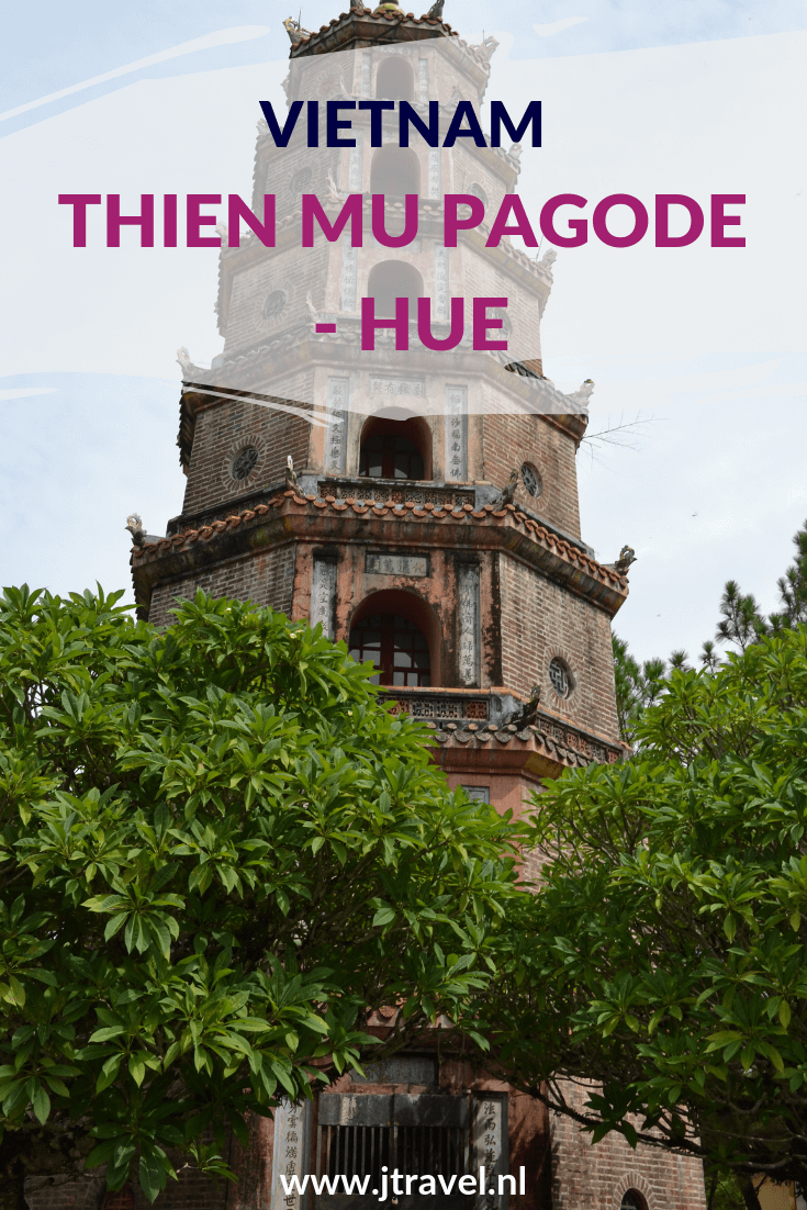 De Thien Mu Pagode is een historische tempel op de linkeroever van de Parfumrivier bij Hué. De pagode heeft zeven verdiepingen en is het hoogste pagode in Vietnam. Meer lezen over Thien Mu Pagode in Hué doe je op mijn website. Lees je mee? #hue #pagode #vietnam #jtravel #jtravelblog