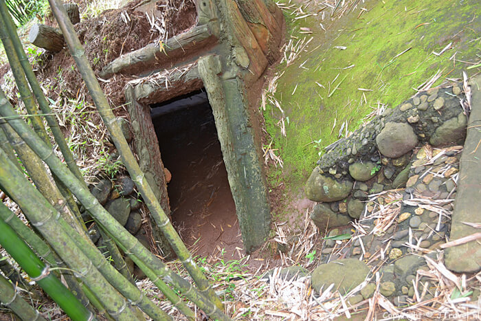 De ingang van een tunnel in Vinh Moc / Copyright © JTravel.nl