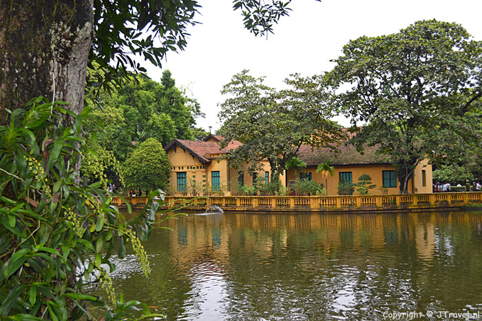 Het huis van Oom Ho in Hanoi / Copyright © JTravel.nl
