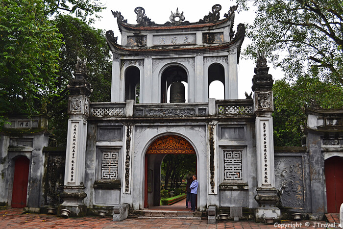 De Tempel van de Literatuur in Hanoi / Copyright © JTravel.nl
