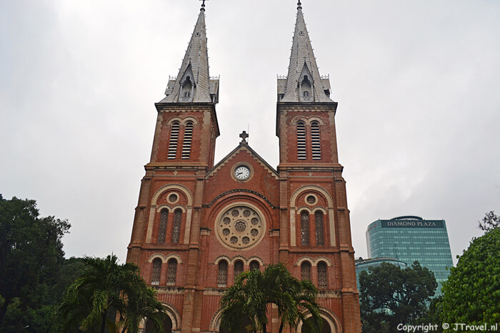 De Notre Dame Kathedraal in Ho Chi Minh City / Copyright © JTravel.nl