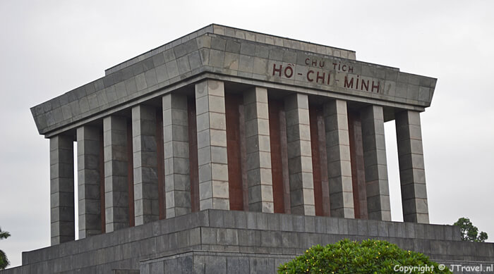 Het Ho Chi Minh Mausoleum in Hanoi / Copyright © JTravel.nl