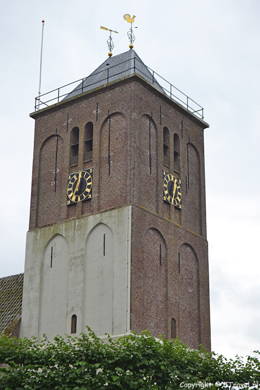 De Maartenskerk in Oosterend