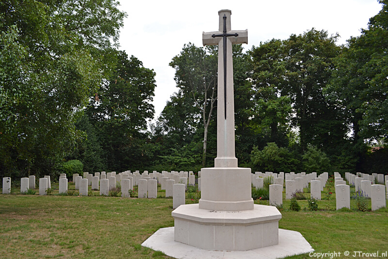 De geallieerde begraafplaats van Den Burg
