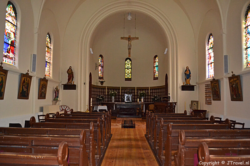 De binnenkant van de Francisca Romana Kerk in de Cocksdorp