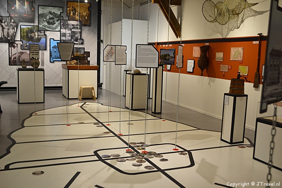 De tentoonstelling ‘Schakels - Een reis langs betekenisvolle plekken van Haarlemmermeer’ in het Historisch Museum Haarlemmermeer in Hoofddorp