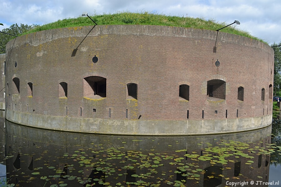 Torenfort aan de Ossenmarkt in Weesp