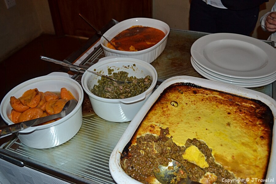 Zuid-Afrikaanse bobotie in Oudtshoorn