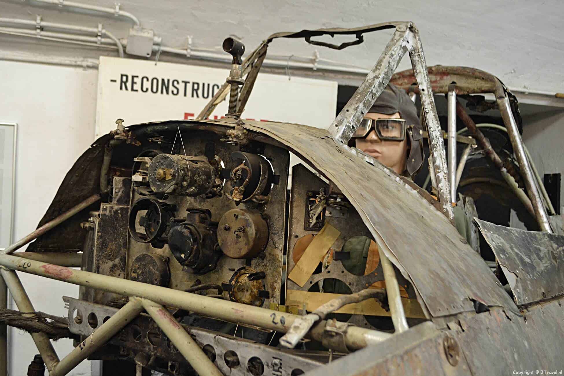 Foto's van het CRASH Luchtoorlog- & Verzetsmuseum โ40-โ45 in Aalsmeerderbrug
