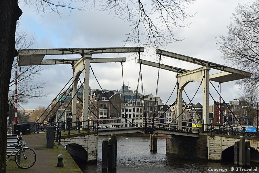 De Walter Sรผskindbrug in Amsterdam