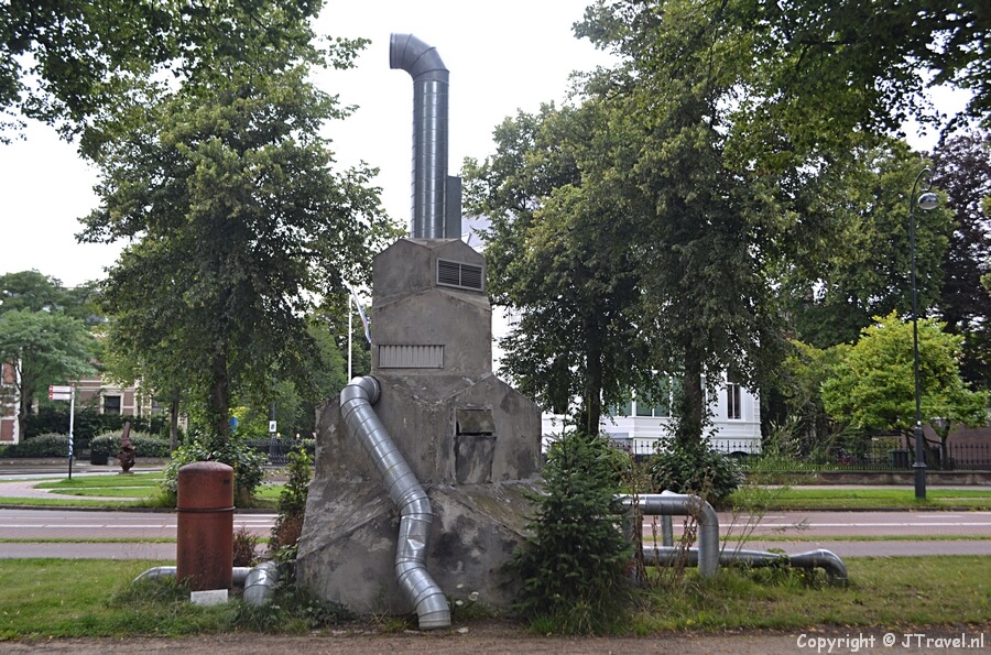 Het kunstwerk Powerplant van Leonard van Munster tijdens mijn wandeling langs de beeldengalerij aan de Dreef in Haarlem