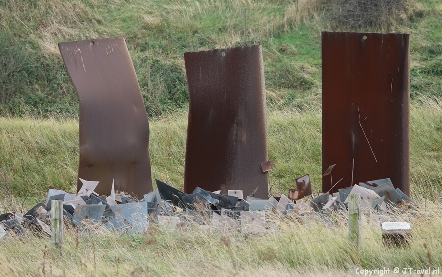 Het kunstwerk Thalassa apo atsali van Apostolos Fanakidis in het beeldenpark 'Een Zee van Staal' in Wijk aan Zee