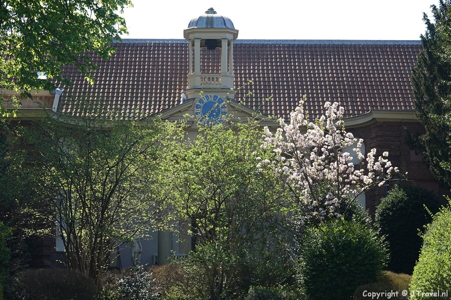 Het koetshuis van Huis Barnaart in Haarlem