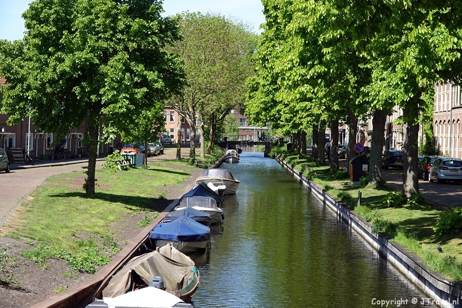 Een gracht in Haarlem tijdens de Stadse Tocht Haarlem