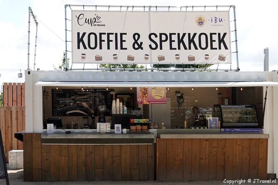 Local Foodtruck in het Urban District op de Floriade Expo 2022 in Almere