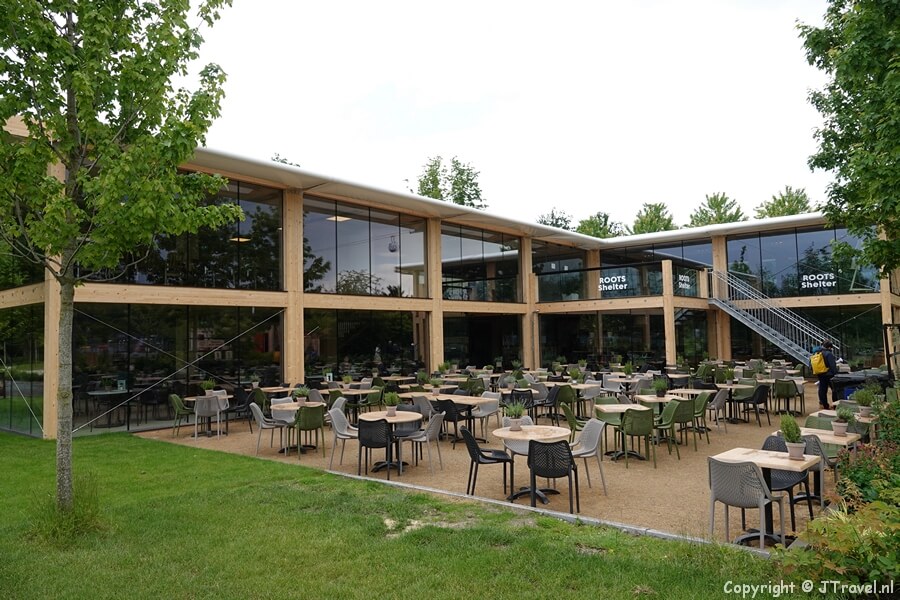 ROOTS Shelter Restaurant op Green Island op de Floriade Expo 2022 in Almere<br/>Copyright © JTravel.nl