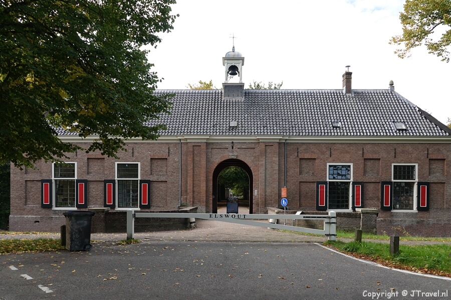 Poortgebouw op Buitenplaats Elswout in Overveen