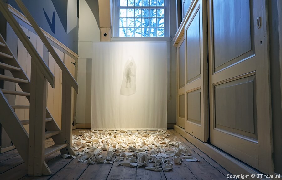 Look down van Essam Zaki in Museum van de Geest in Haarlem / Copyright © JTravel.nl