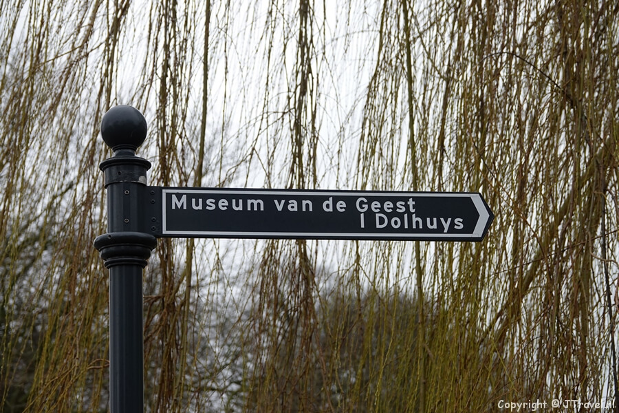 Richtingaanwijzer naar Museum van de Geest in Haarlem