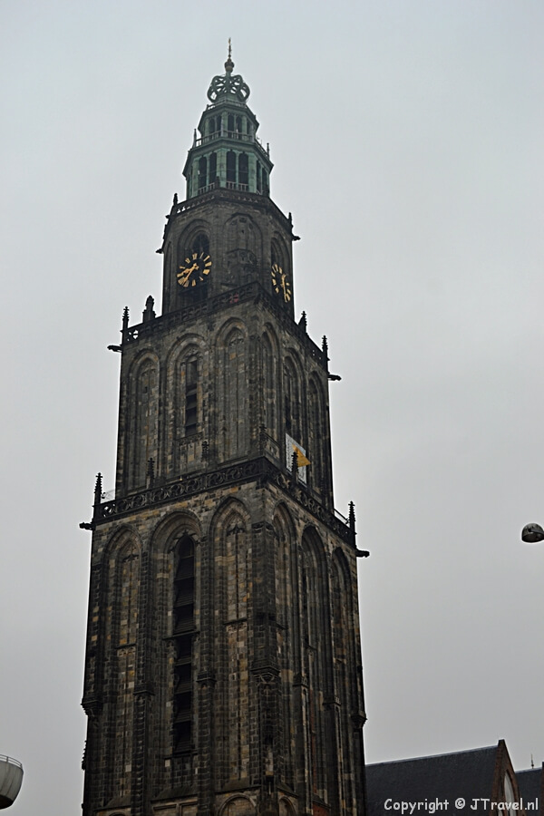 De Olle Grieze (Martinitoren) vanaf de Grote Markt in Groningen