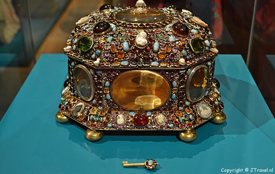 De tentoonstelling 'Juwelen' in de Hermitage in AmsterdamCopyright ยฉ JTravel.nl