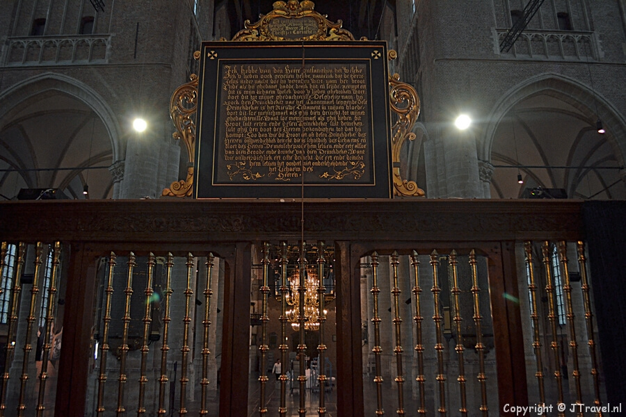 Het koorhek in de Pieterskerk in Leiden<br/>Copyright ยฉ JTravel.nl