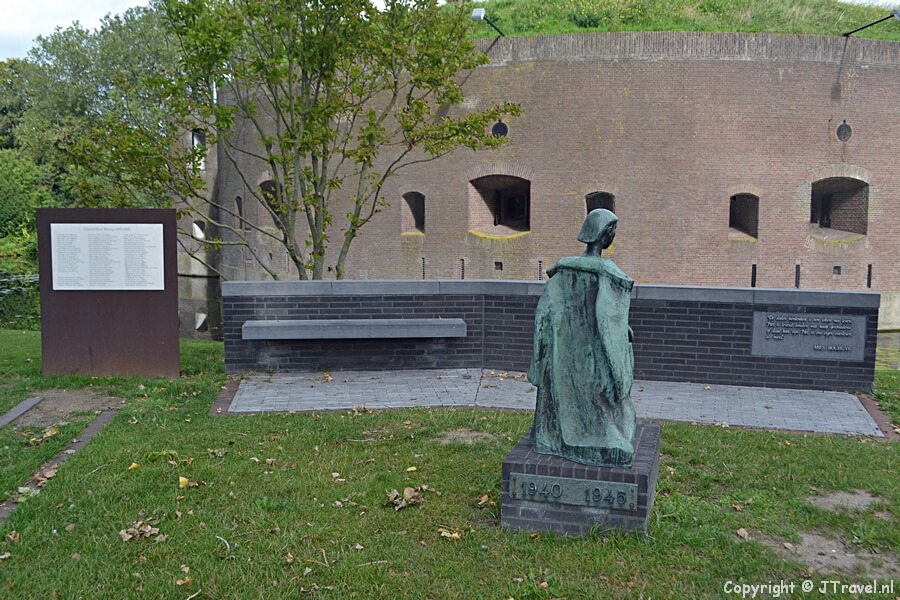 Het oorlogsmonument van Weesp