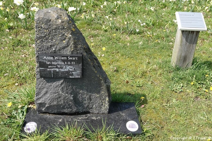 Monument voor Soldaat Anne Willem Swart tijdens de 23e etappe van het Westerborkpad / Copyright JTravel.nl