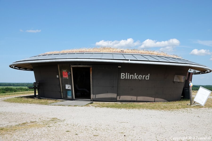 Informatiecentrum De Blinkerd op Col du VAM tijdens de 26e etappe van het Westerborkpad / Copyright JTravel.nl