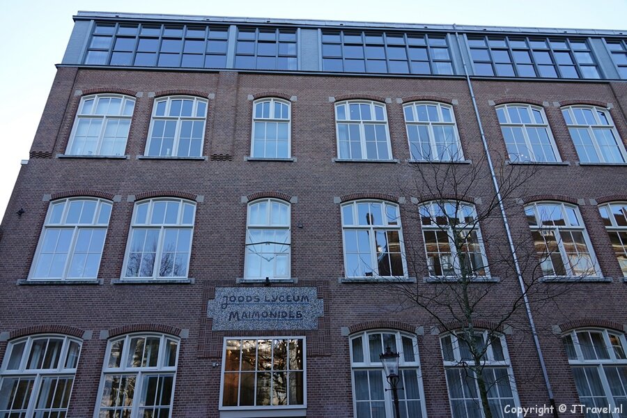 Joods Lyceum Maimonides in Amsterdam tijdens mijn onderwijshistorische wandeling in het centrum van Amsterdam