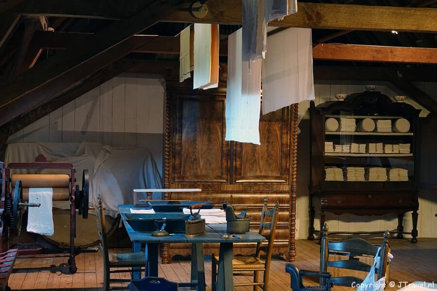 De zolder van Museum Borg Verhildersum in Leens