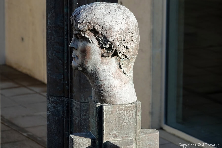 Koninklijke VoorBeelden in Museum Beelden aan Zee in Den Haag/Scheveningen