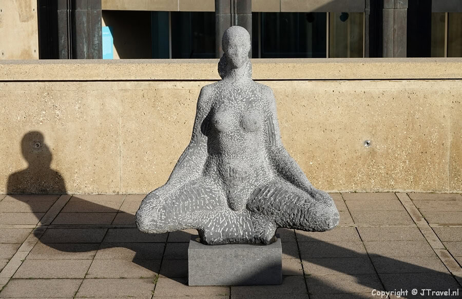 Stenen VoorBeelden in Museum Beelden aan Zee in Den Haag/Scheveningen
