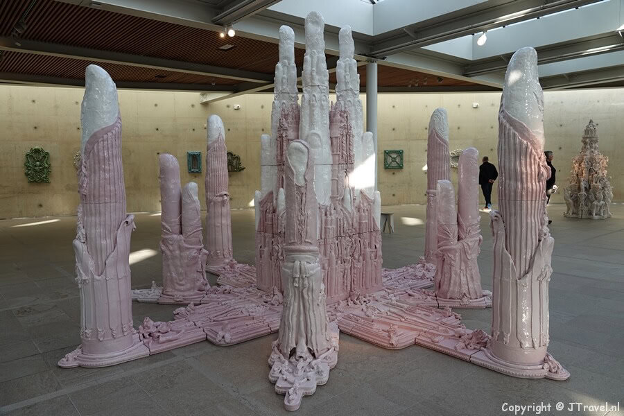 Tijdelijke tentoonstelling Tuin der Lusten van Elmar Trenkwalder in Museum Beelden aan Zee in Den Haag/Scheveningen