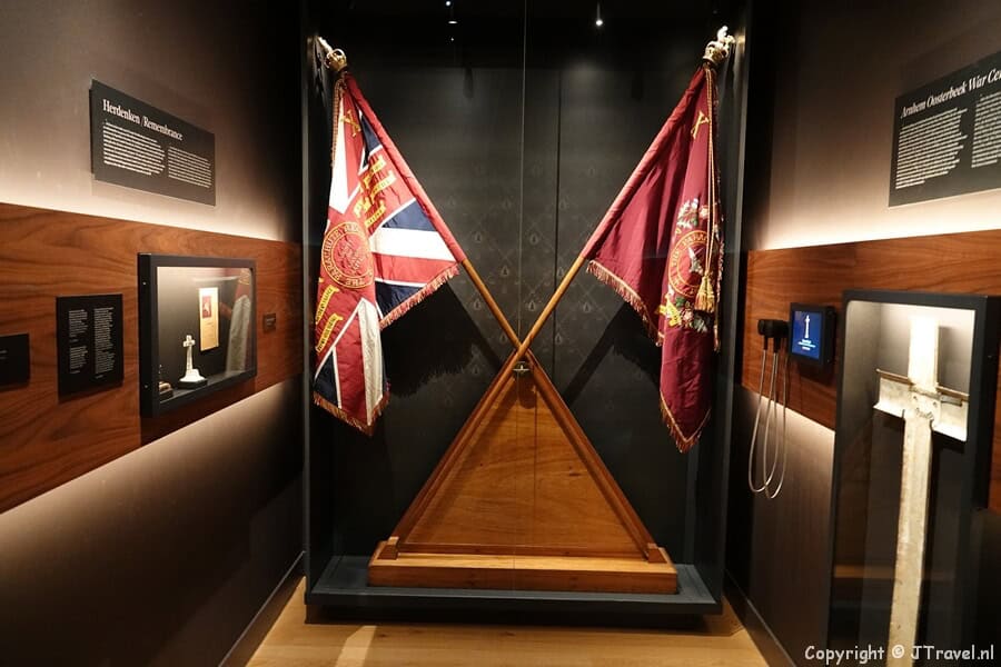 Herdenken in het Airborne Museum at Hartenstein in Oosterbeek