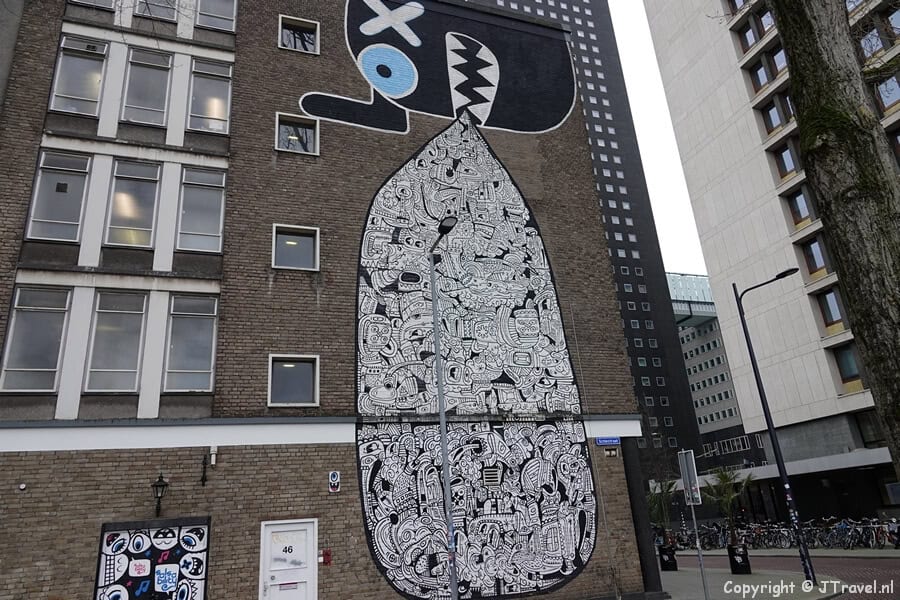 Street art van Onio en Ox-Alien tijdens mijn street art wandeling in het Central District van Rotterdam