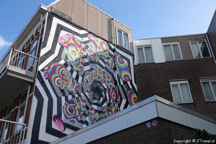 Street art van INSA tijdens mijn street art wandeling in de Rotterdamse wijk Feijenoord