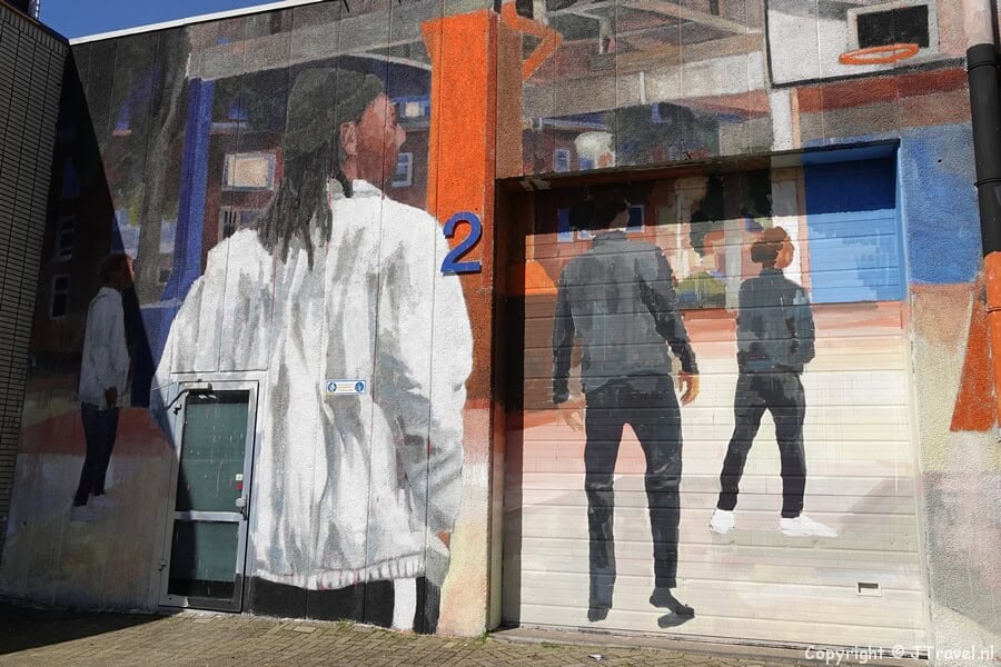 Street art van Jorge Charrua tijdens mijn street art wandeling in de Rotterdamse wijk Feijenoord