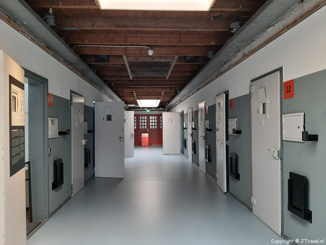 Cellen in het het Oranjehotel Junior in het Nationaal Monument Oranjehotel in Den Haag