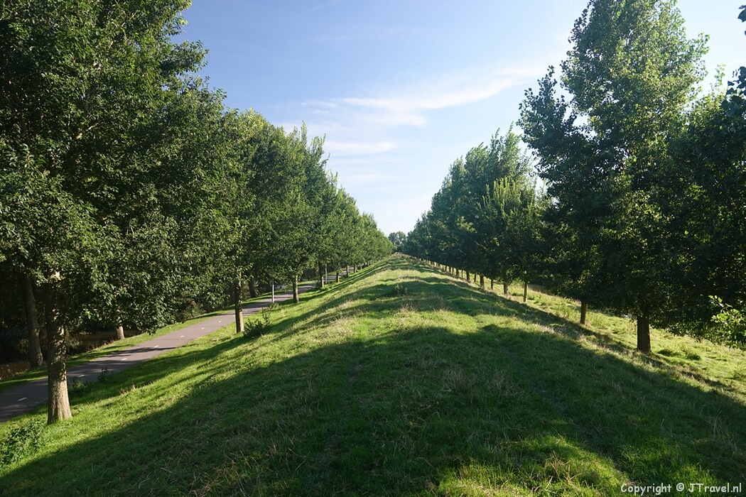 De Geniedijk tijdens de Plesmanwandelroute in Hoofddorp