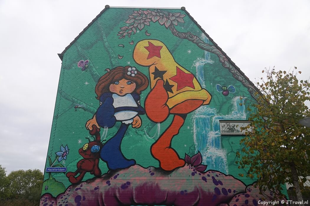 Street art van Mark Bode tijdens mijn street art wandeling in de Rotterdamse wijk Beverwaard