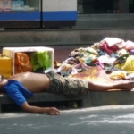 Verkeersregelaar in Chinatown in Bangkok<br/>Copyright © JTravel.nl Verkeersregelaar in Chinatown in Bangkok / Copyright © JTravel.nl