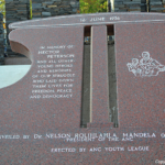 Het Hector Pieterson-memorial in Soweto / Copyright ยฉ JTravel.nl Het Hector Pieterson Memorial in Soweto / Copyright ยฉ JTravel.nl