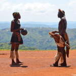 Zuludansers in PheZulu Village in de Vallei van 1.000 heuvels<br/>Copyright © JTravel.nl Zuludansers in PheZulu Village in de Vallei van 1.000 heuvels / Copyright © JTravel.nl