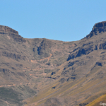 De weg naar de top van de Sani Pass<br/>Copyright © JTravel.nl De weg naar de top van de Sani Pass / Copyright © JTravel.nl