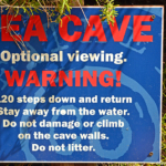 Waarschuwing bij de grot in het Featherbed Nature Reserve<br/>Copyright © JTravel.nl Waarschuwing bij de grot in het Featherbed Nature Reserve / Copyright © JTravel.nl